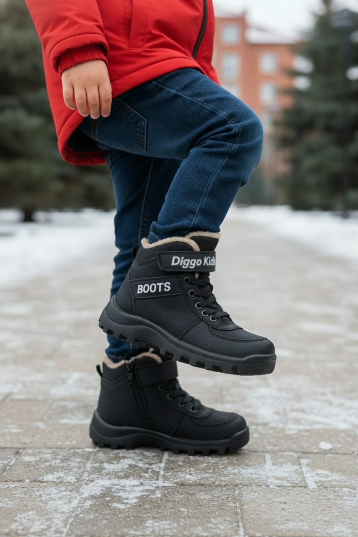 Siyah Dayanıklı Fermuarlı Erkek Çocuk İçi Polarlı Bot